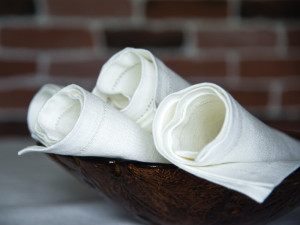 Linen home textile and embroidery workshop Sanpo