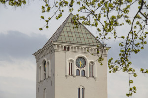 Jelgavas Sv. Trīsvienības baznīcas tornī vērs durvis jauns restorāns