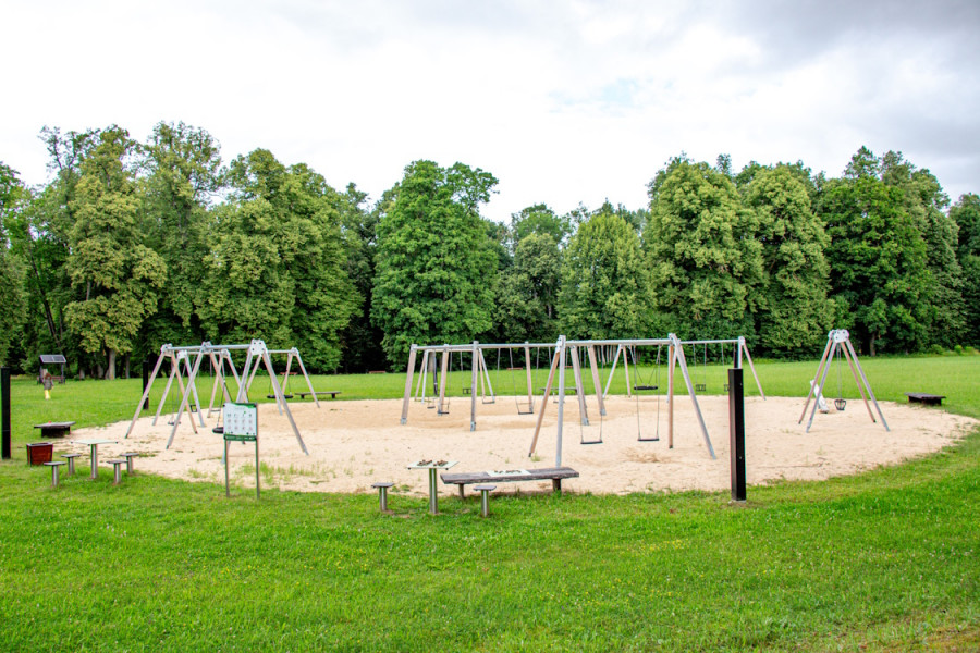 Zaļenieku &scaron;ūpoļu parks