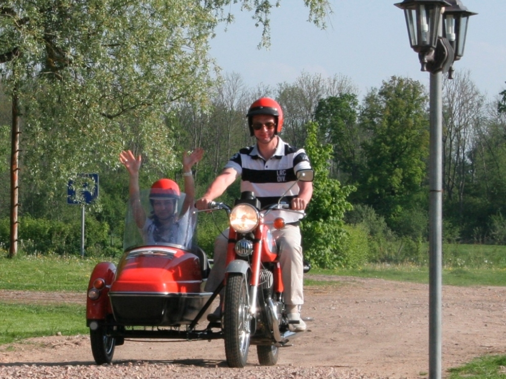 Motociklas Jawa su priekaba 